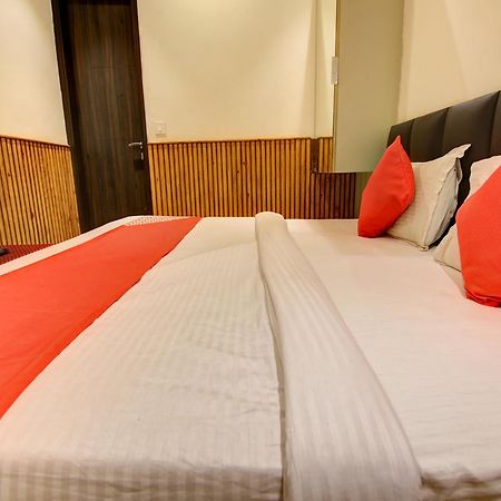 Hotel O Shri Sai Δελχί Εξωτερικό φωτογραφία