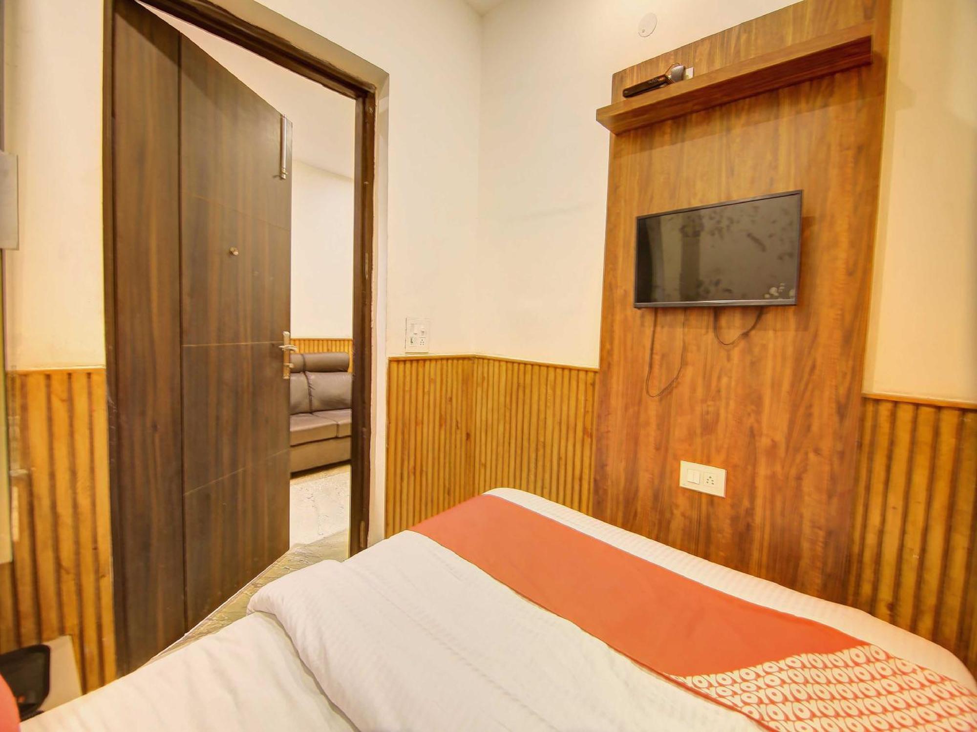 Hotel O Shri Sai Δελχί Εξωτερικό φωτογραφία